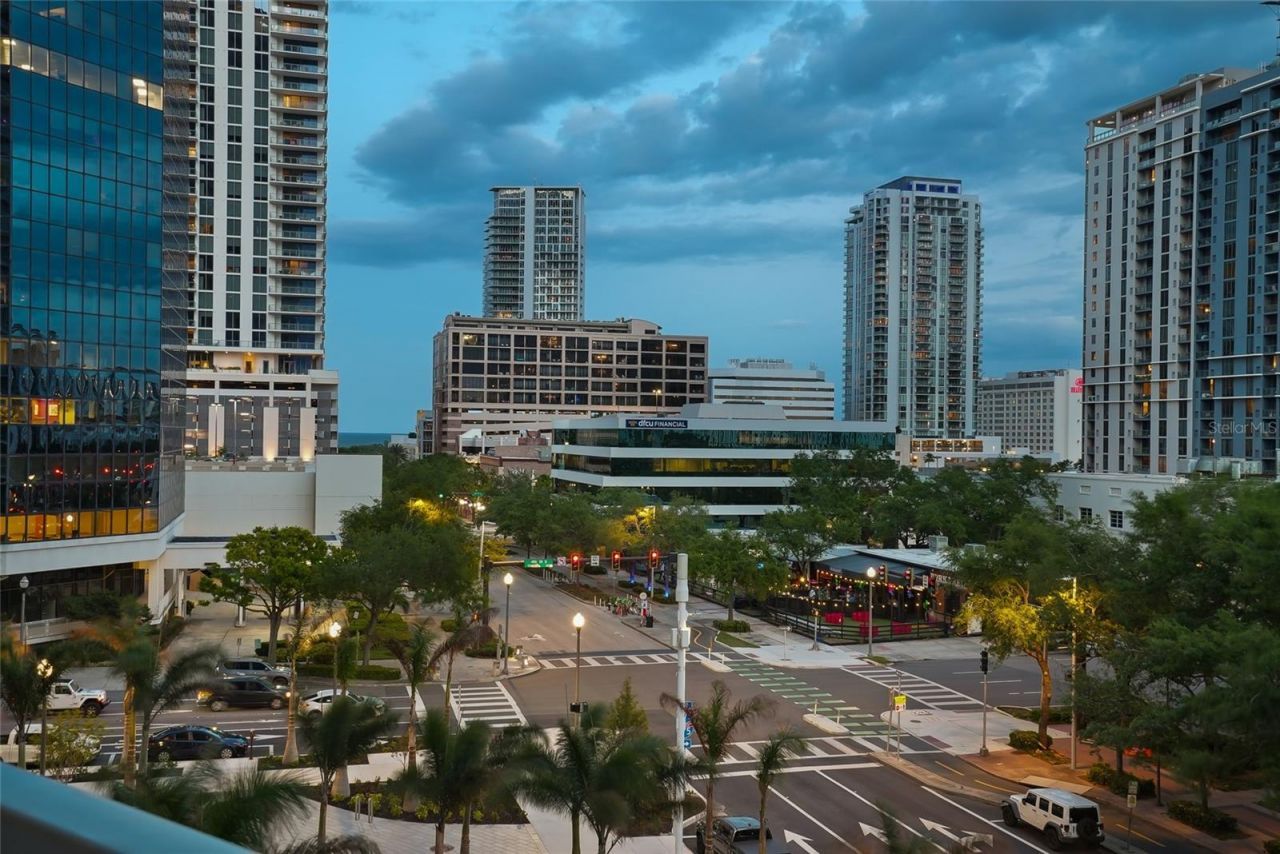 400 Central Avenue, Unit 303, Saint Petersburg, FL 33701 Photo