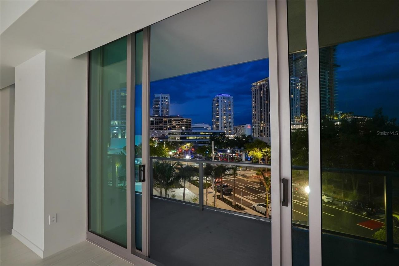 400 Central Avenue, Unit 303, Saint Petersburg, FL 33701 Photo