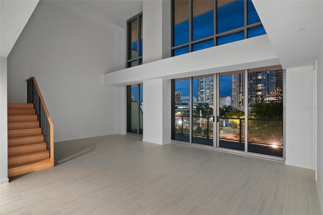 400 Central Avenue, Unit 303, Saint Petersburg, FL 33701 Photo