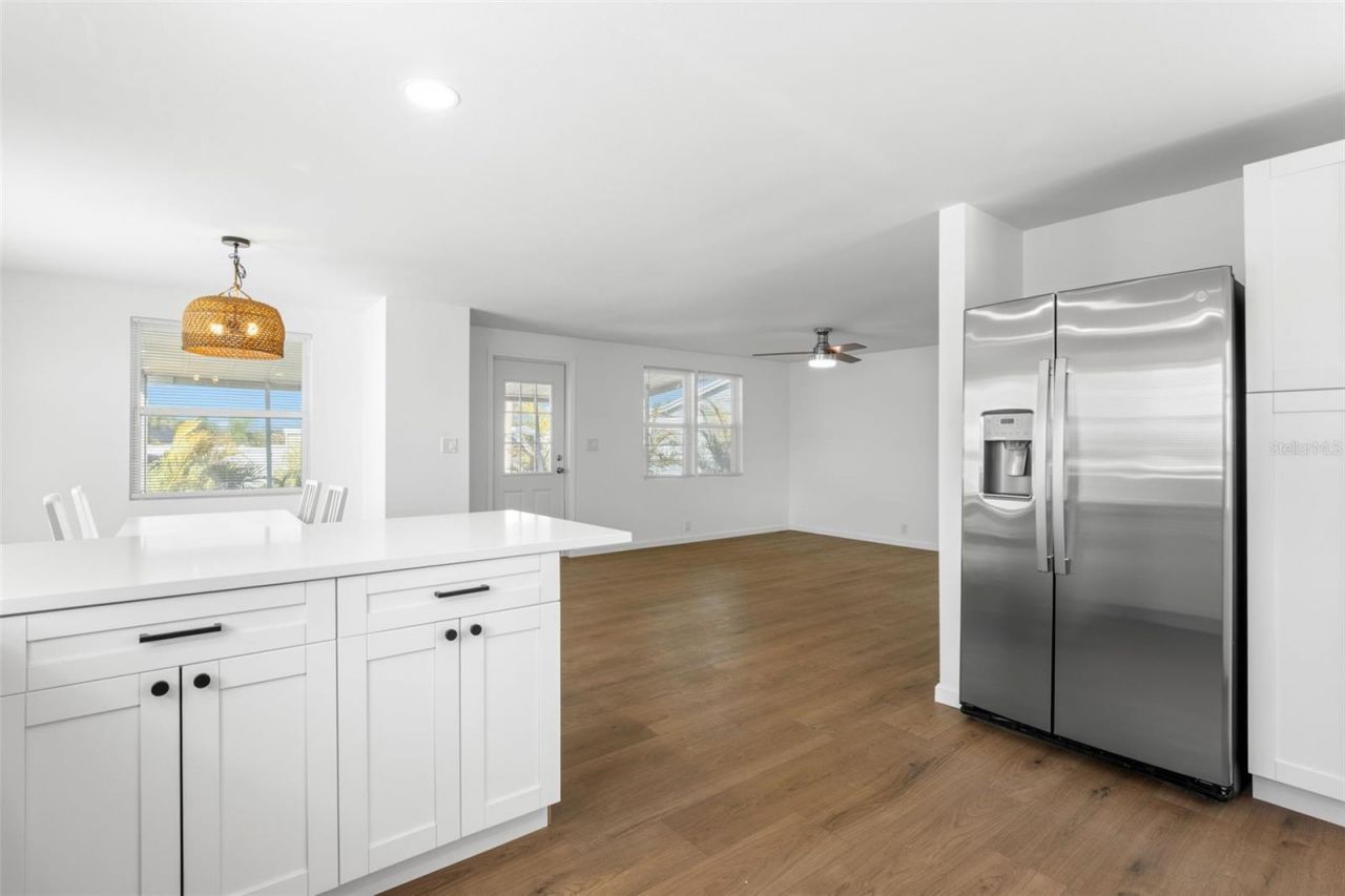 7271 Mount Arlington Drive Ne, Unit 430, Saint Petersburg, FL 33702 Photo