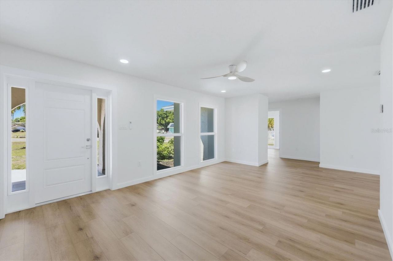 5251 Bunyan Street , Sarasota, FL 34232 Photo