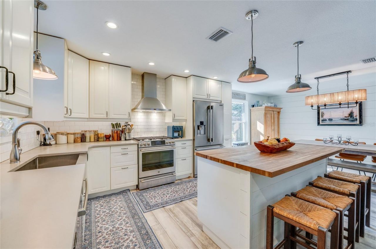 871 Lindenwood Circle E, Ormond Beach, FL 32174 Photo