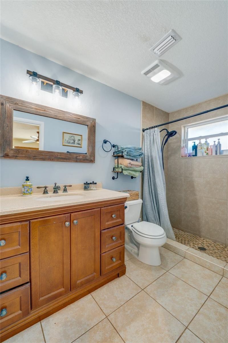 871 Lindenwood Circle E, Ormond Beach, FL 32174 Photo