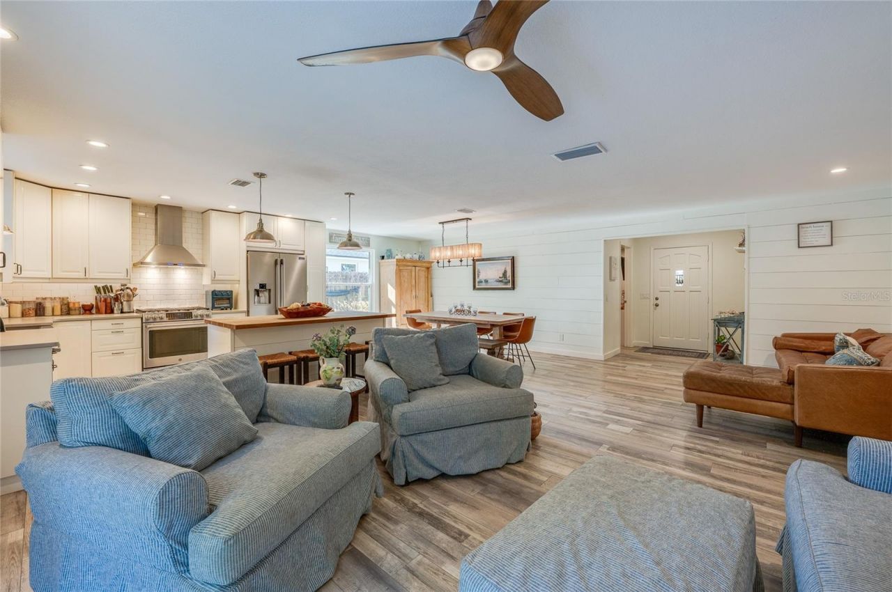 871 Lindenwood Circle E, Ormond Beach, FL 32174 Photo