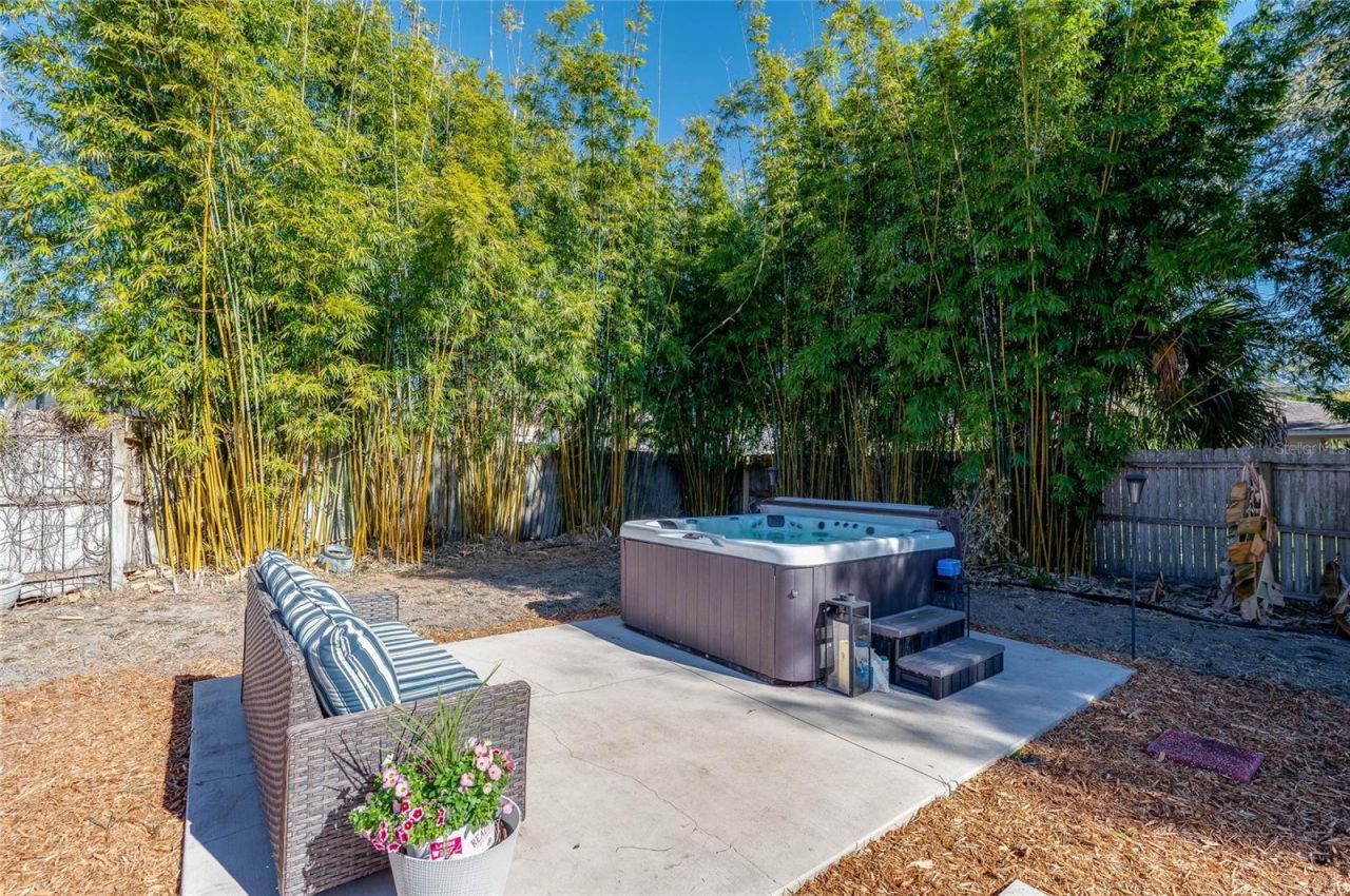 871 Lindenwood Circle E, Ormond Beach, FL 32174 Photo