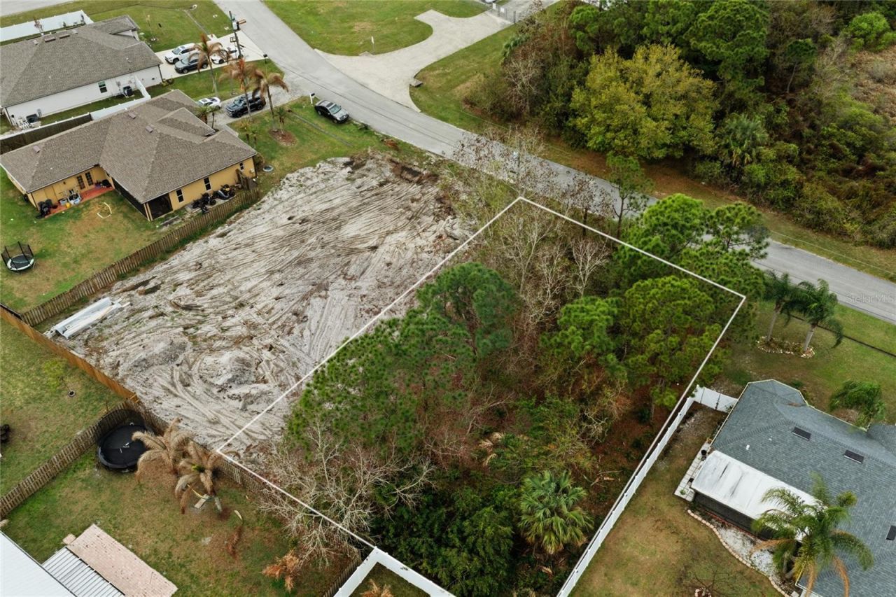 6447 NW Hemlock St , Port Saint Lucie, FL 34986 Photo