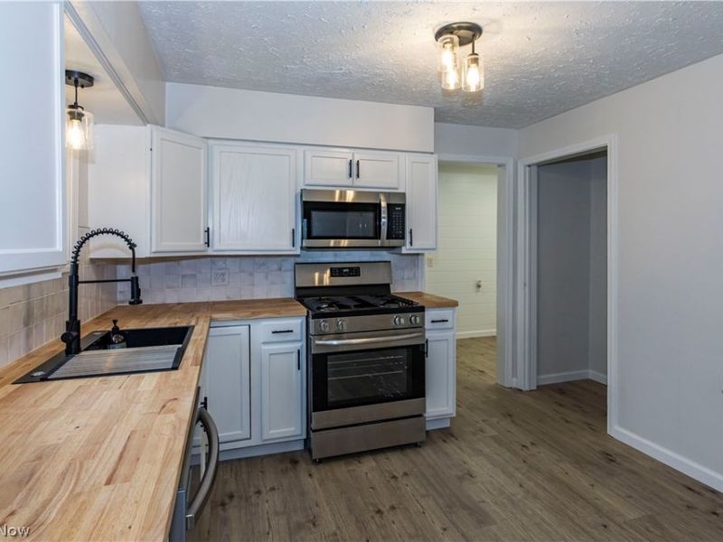 1463 4th Street, Lakemore, OH 44250 Photo 10