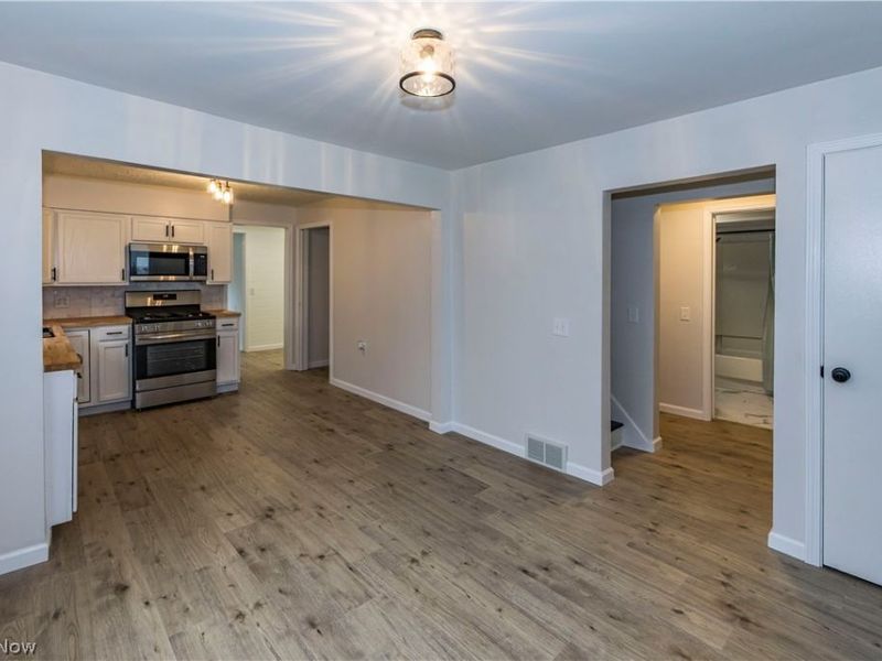 1463 4th Street, Lakemore, OH 44250 Photo 9