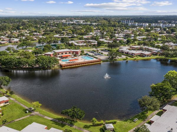 811 Salem Lane, Greenacres, FL 33467