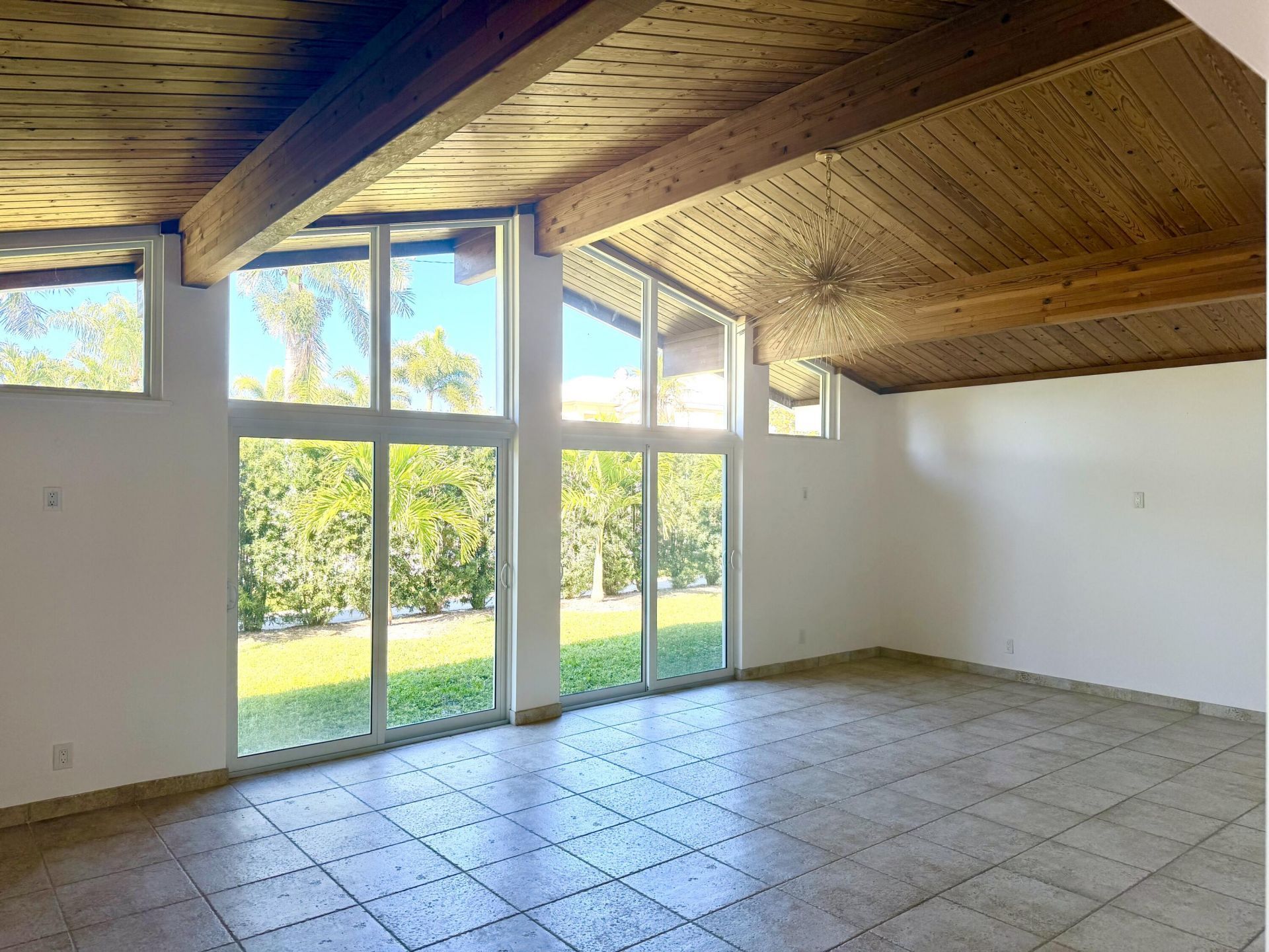 2015 Notre Dame Drive, Lake Worth Beach, FL 33460 Photo