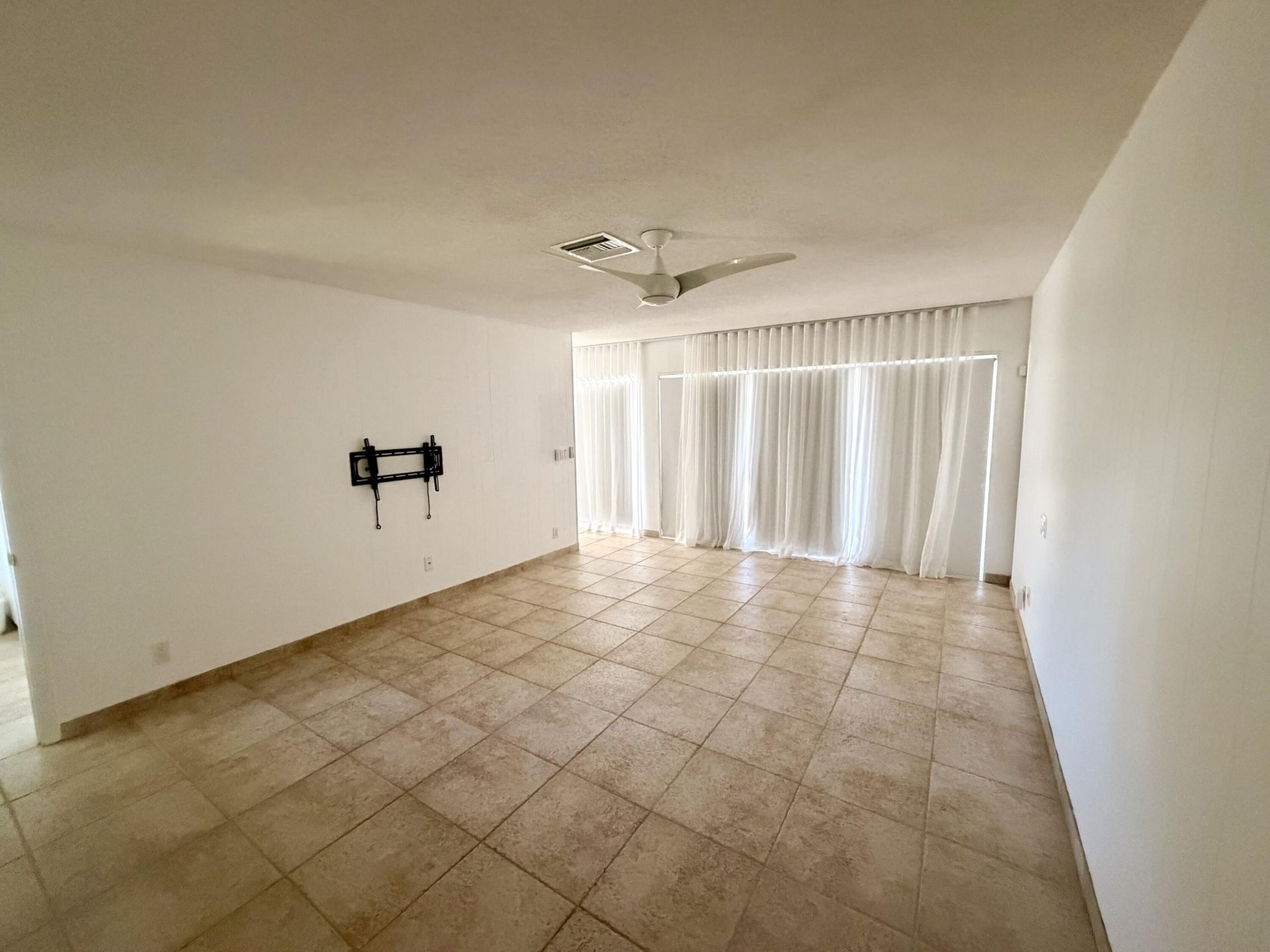 2015 Notre Dame Drive, Lake Worth Beach, FL 33460 Photo