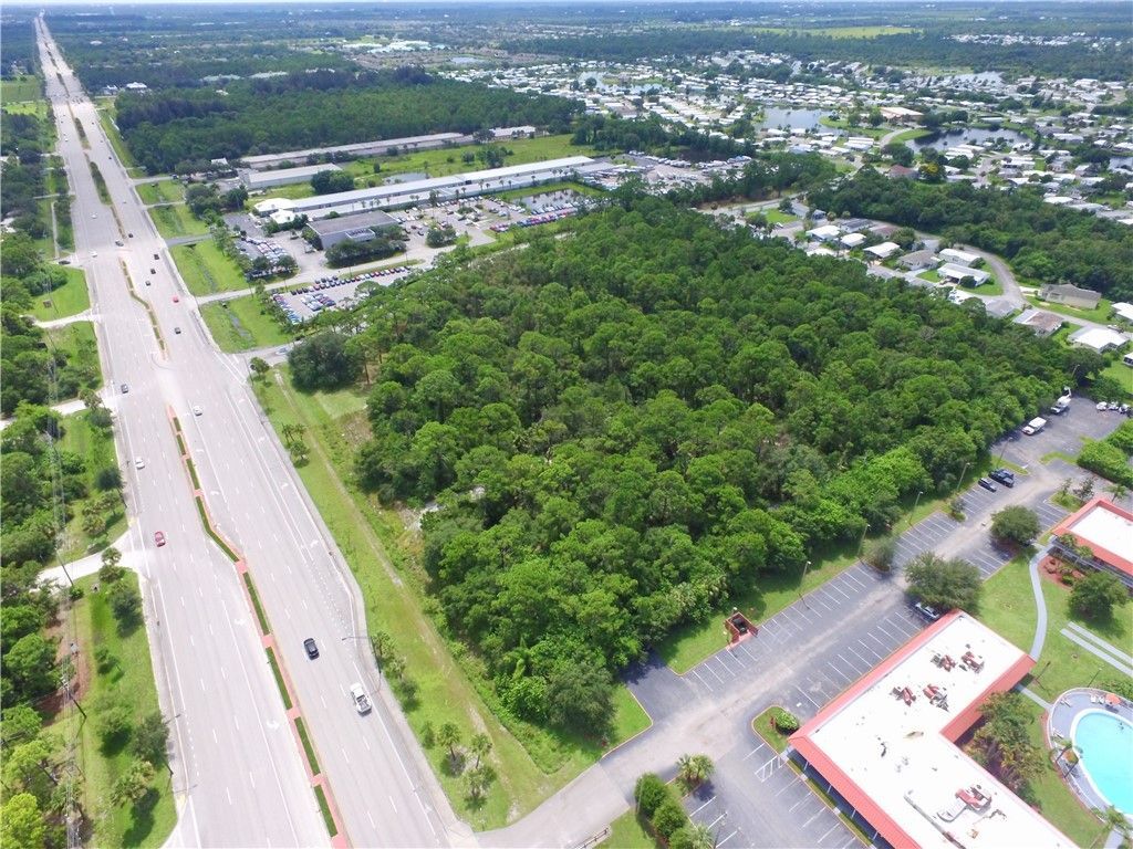 8701 20th Street, Vero Beach, FL 32966 Photo