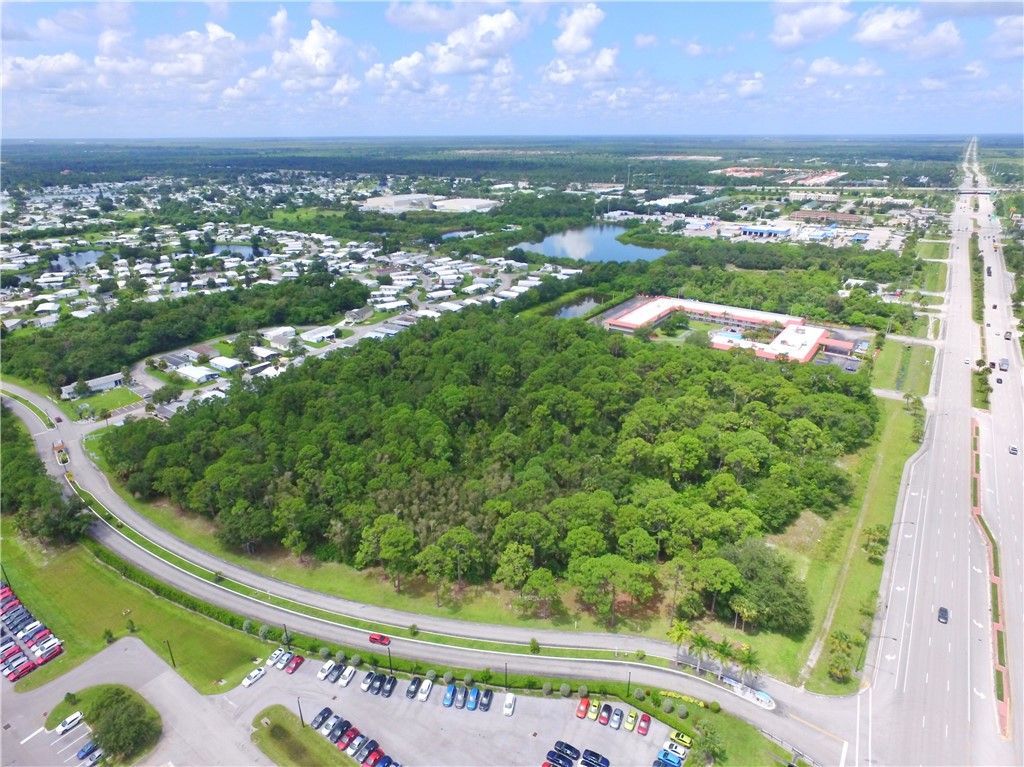 8701 20th Street, Vero Beach, FL 32966 Photo