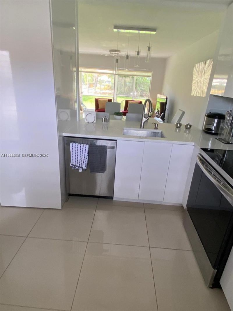 8838 W Mcnab Rd , Unit 104, Tamarac, FL 33321 Photo