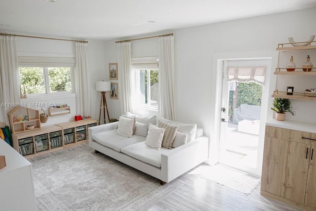 3205 SW 68th Ave , Miami, FL 33155 Photo