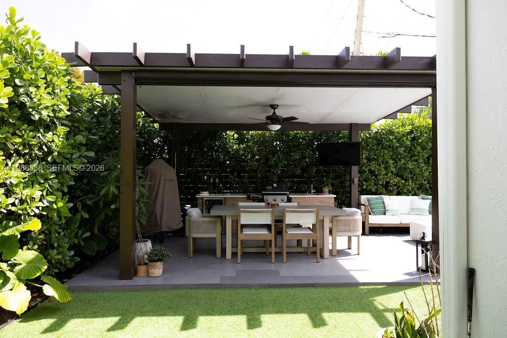 3205 SW 68th Ave , Miami, FL 33155 Photo