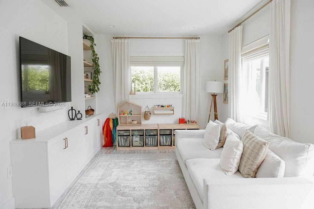 3205 SW 68th Ave , Miami, FL 33155 Photo