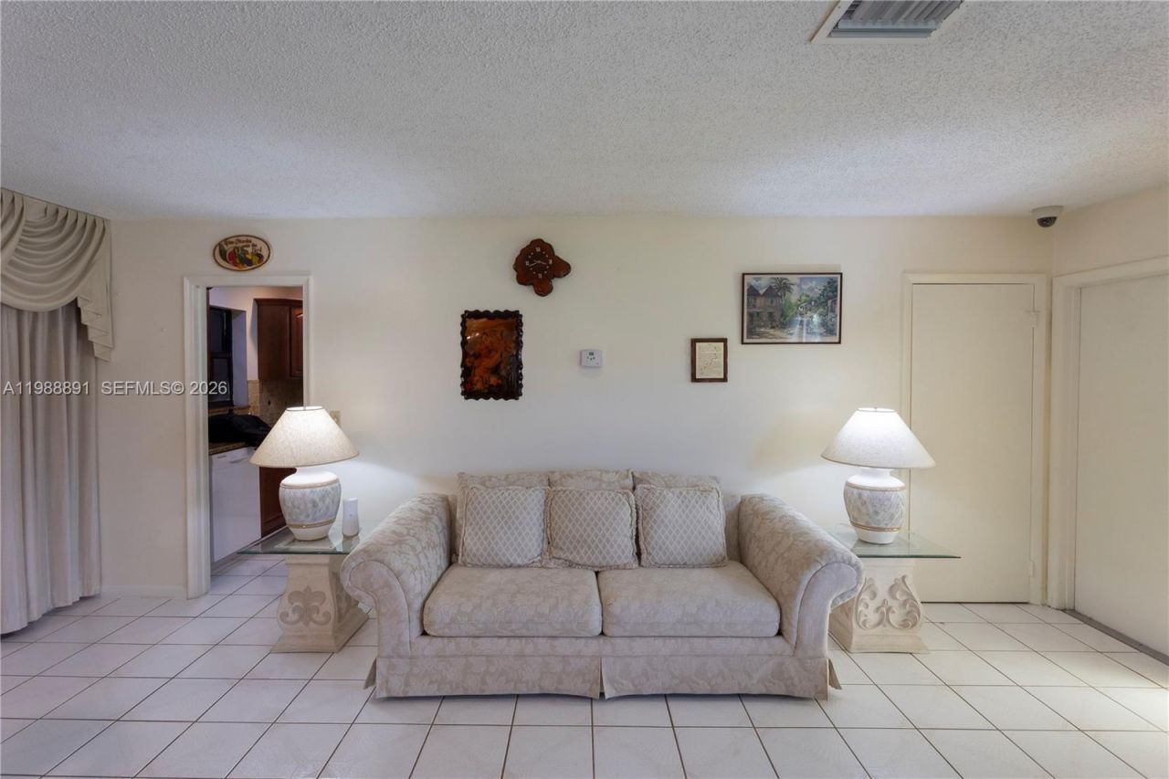 2700 N Seacrest Blvd , Boynton Beach, FL 33435 Photo