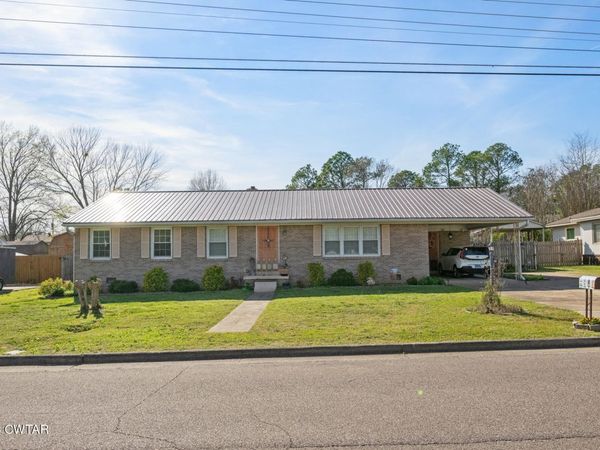 381 Sunset Drive, Lexington, TN 38351