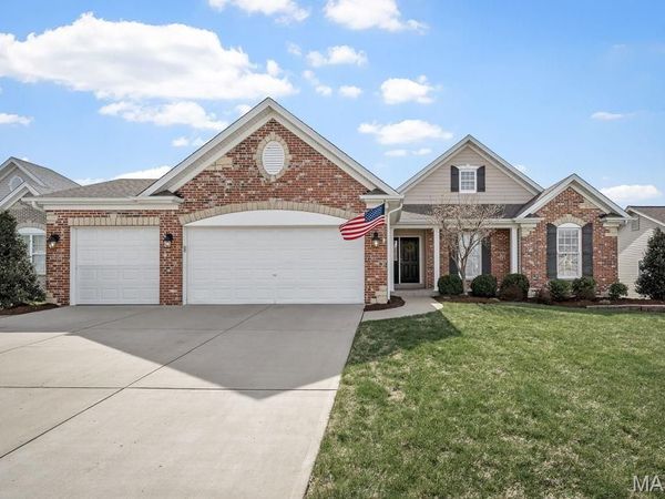 508 Old Moray Place, St Charles, MO 63301