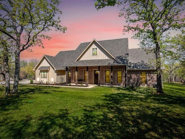 322 Mountain View Court, Sunset, TX 76270