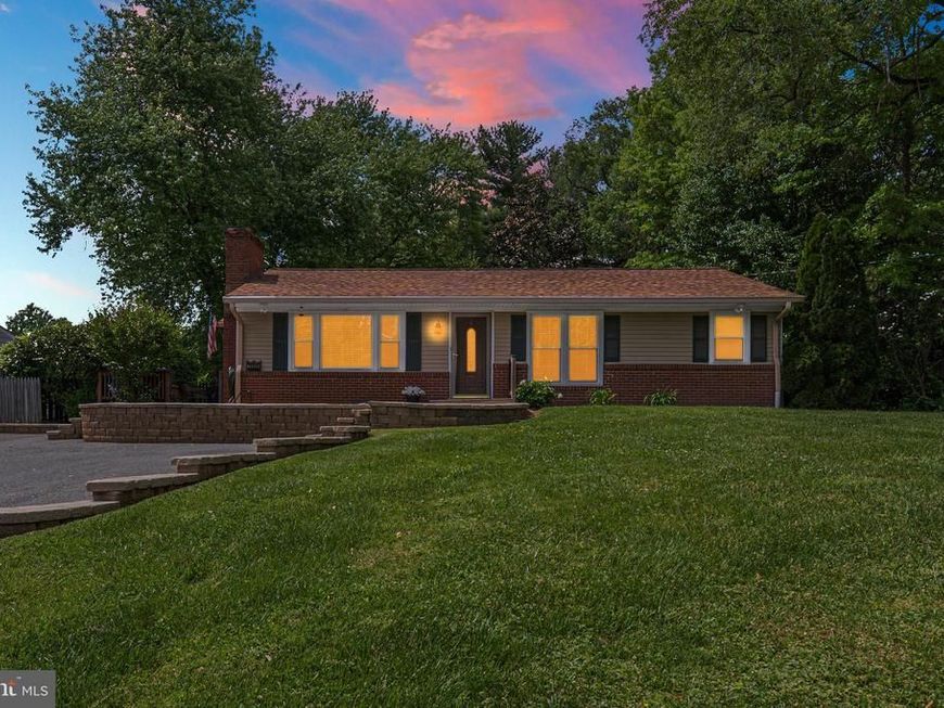 26800 Howard Chapel Drive, Damascus, MD 20872 Main Photo