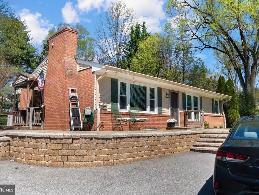 26800 Howard Chapel Drive, Damascus, MD 20872 Main Photo