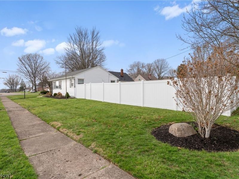 1006 Taggart Street NW, Massillon, OH 44646 Photo 5