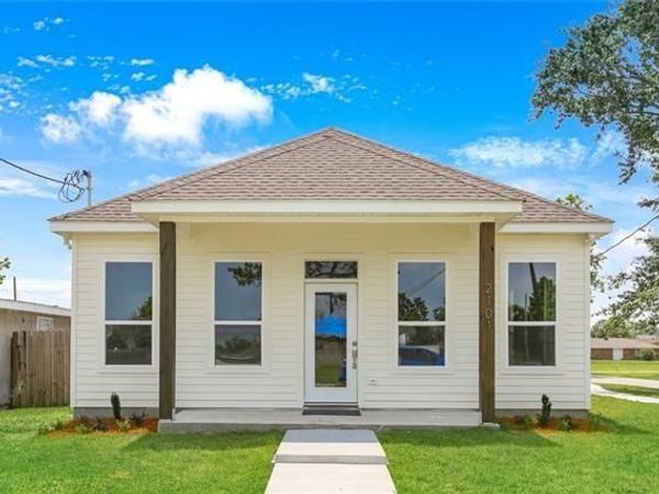 2101 MARGARET Lane , Meraux, LA 70075