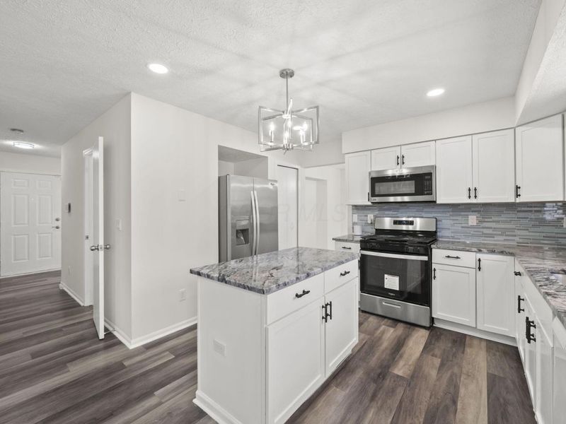 1379 Restwood Court, Columbus, OH 43204 Photo 12