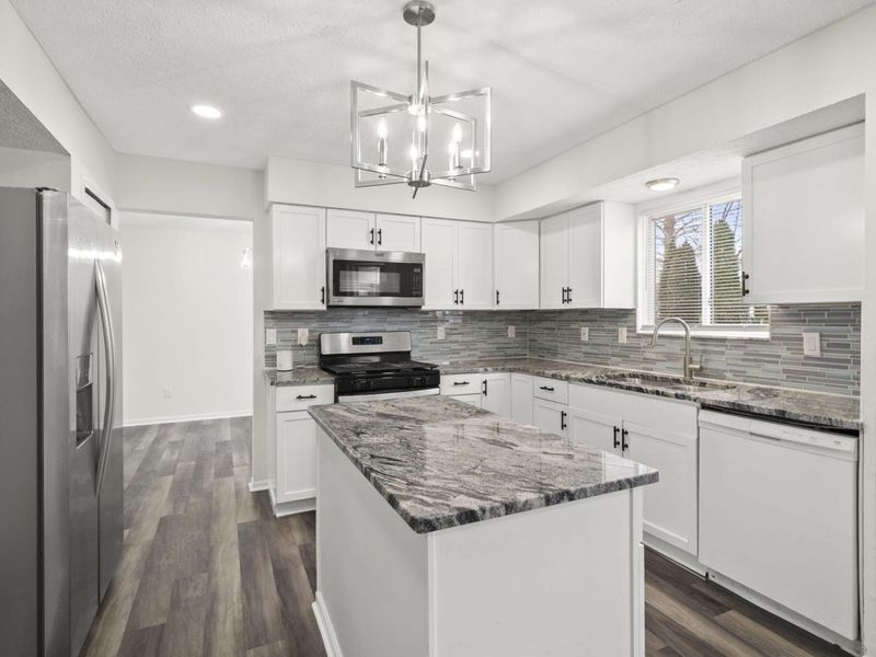 1379 Restwood Court, Columbus, OH 43204 Photo 13