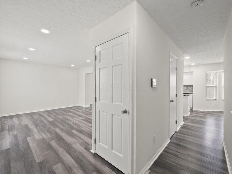 1379 Restwood Court, Columbus, OH 43204 Photo 6