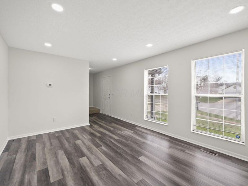 1379 Restwood Court, Columbus, OH 43204 Photo 9