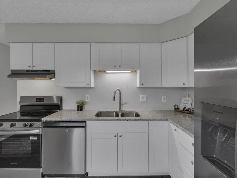 435 Alison Court, Lancaster, OH 43130 Photo 12