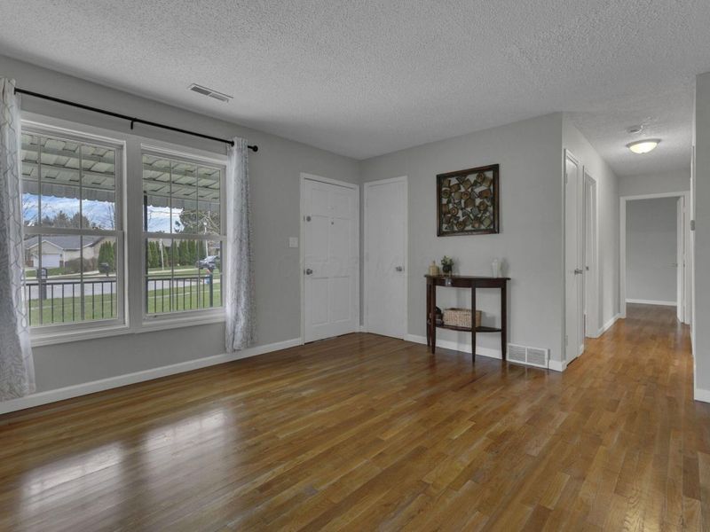 435 Alison Court, Lancaster, OH 43130 Photo 6