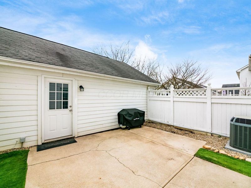 622 Lakeview Drive S, Grove City, OH 43123 Photo 16