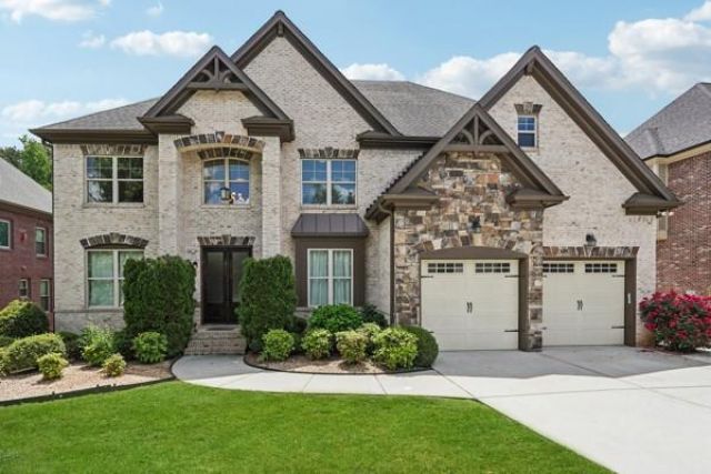 5068 Bentwater Lane Sw, Lilburn, GA 30047 Main Photo