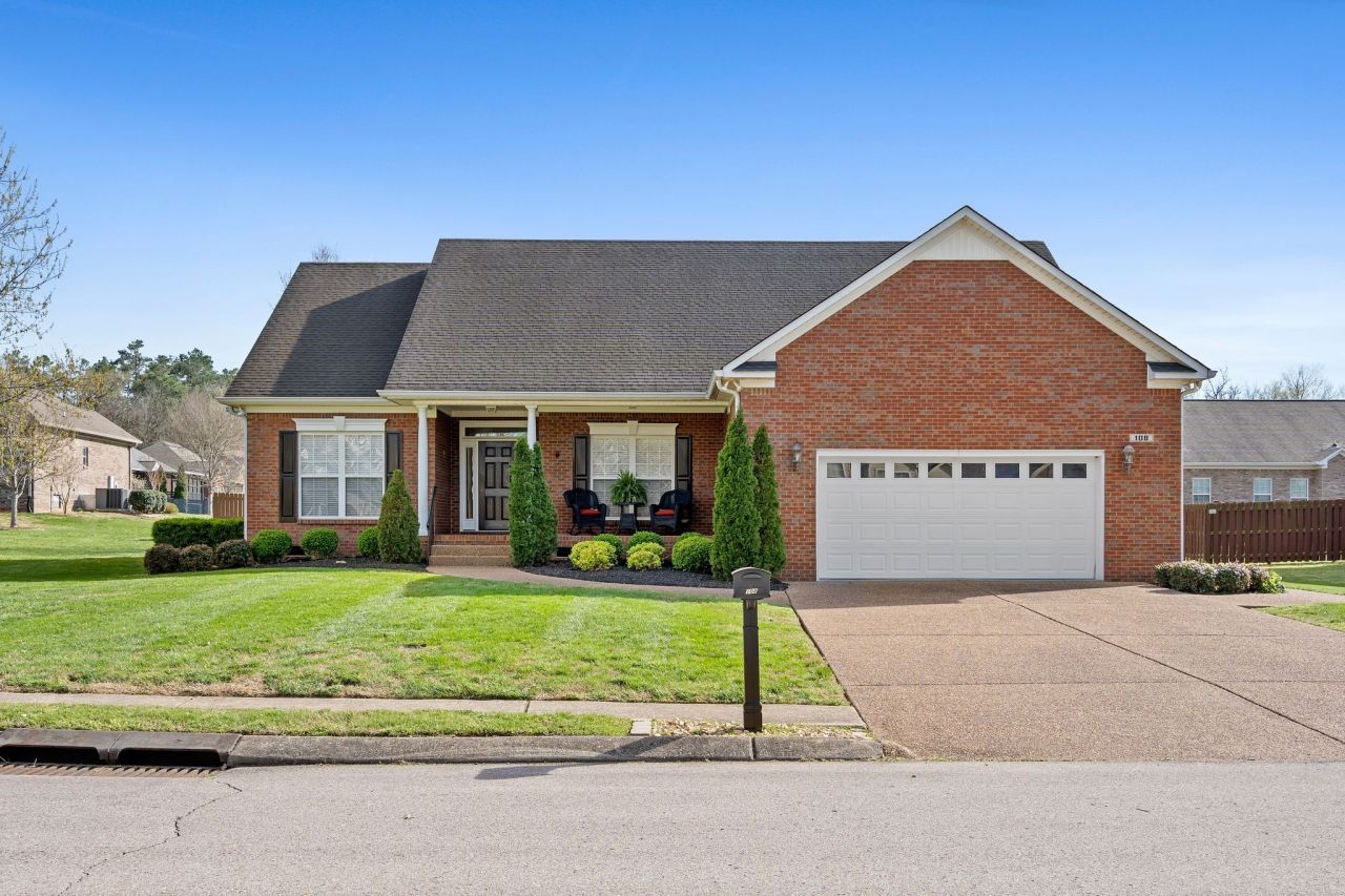108 Candlewood Ct, Columbia, TN 38401 Main Photo