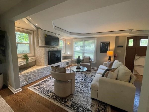 1074 Osage Dr, Pittsburgh, PA 15235