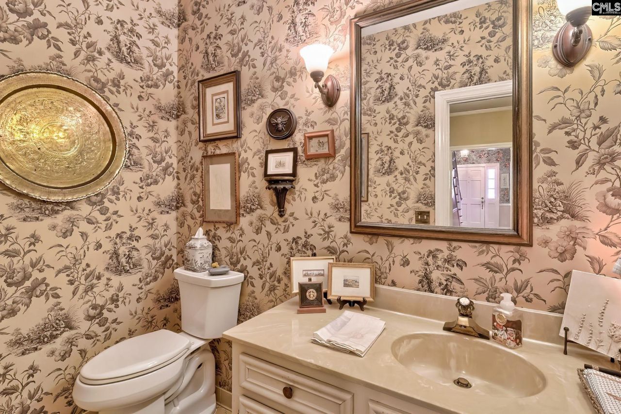 320 Hampton Trace Lane  Photo 15