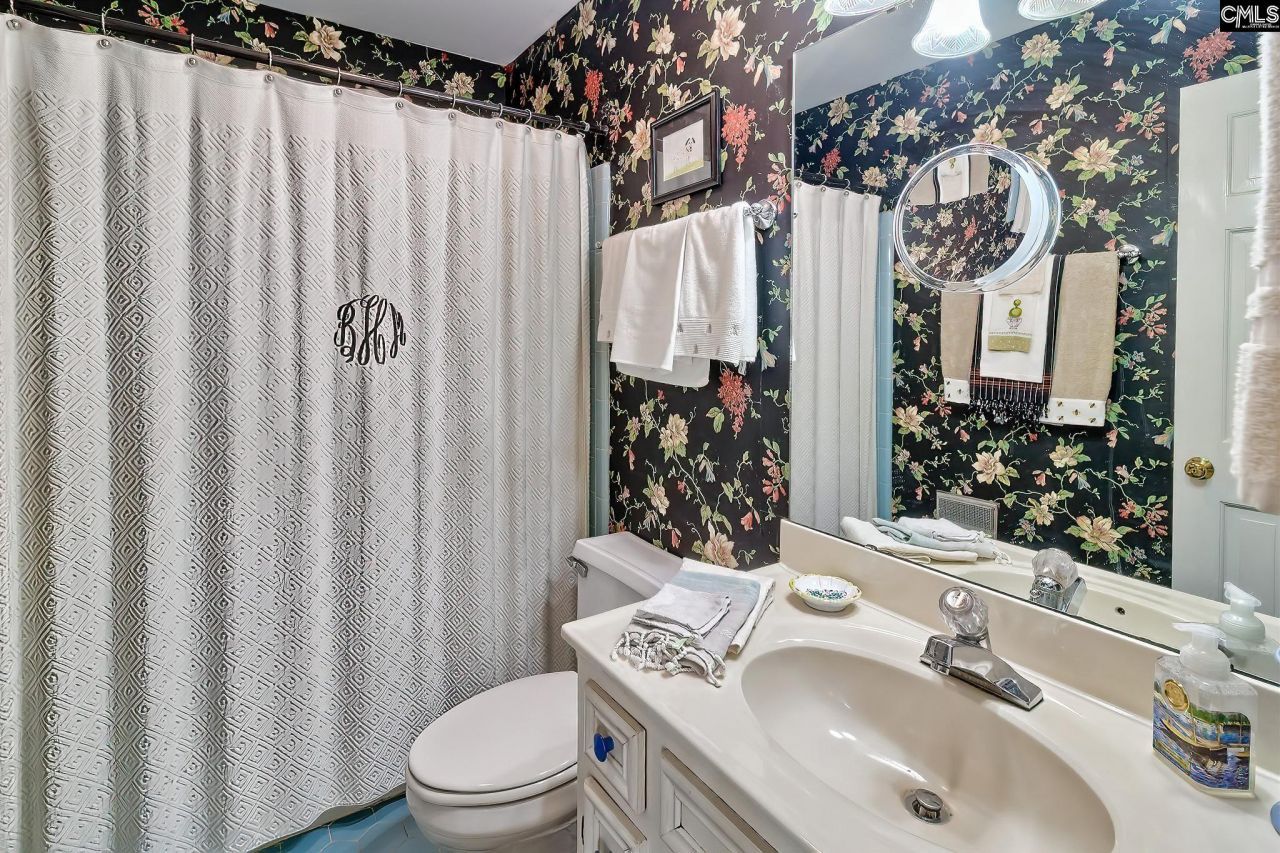 320 Hampton Trace Lane  Photo 22