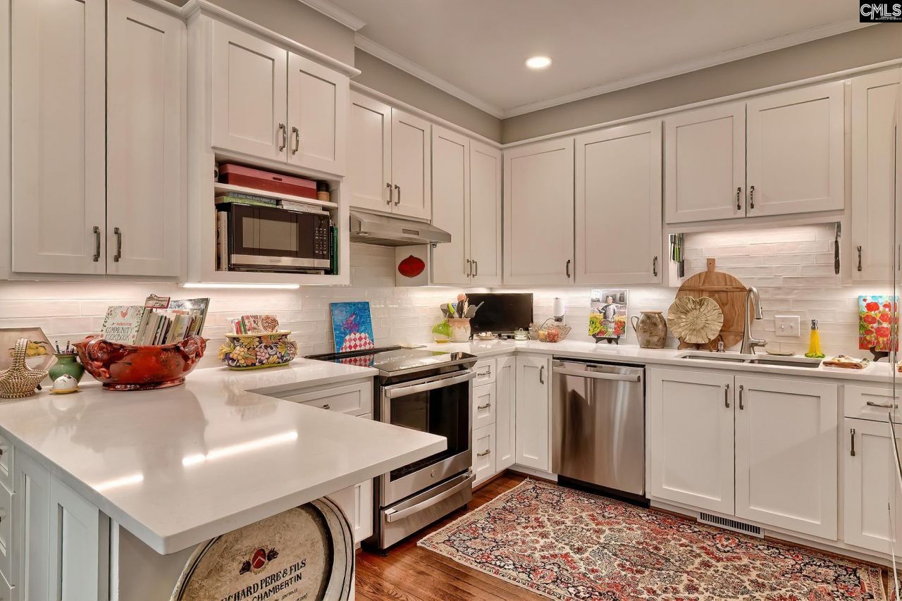 320 Hampton Trace Lane  Photo 8