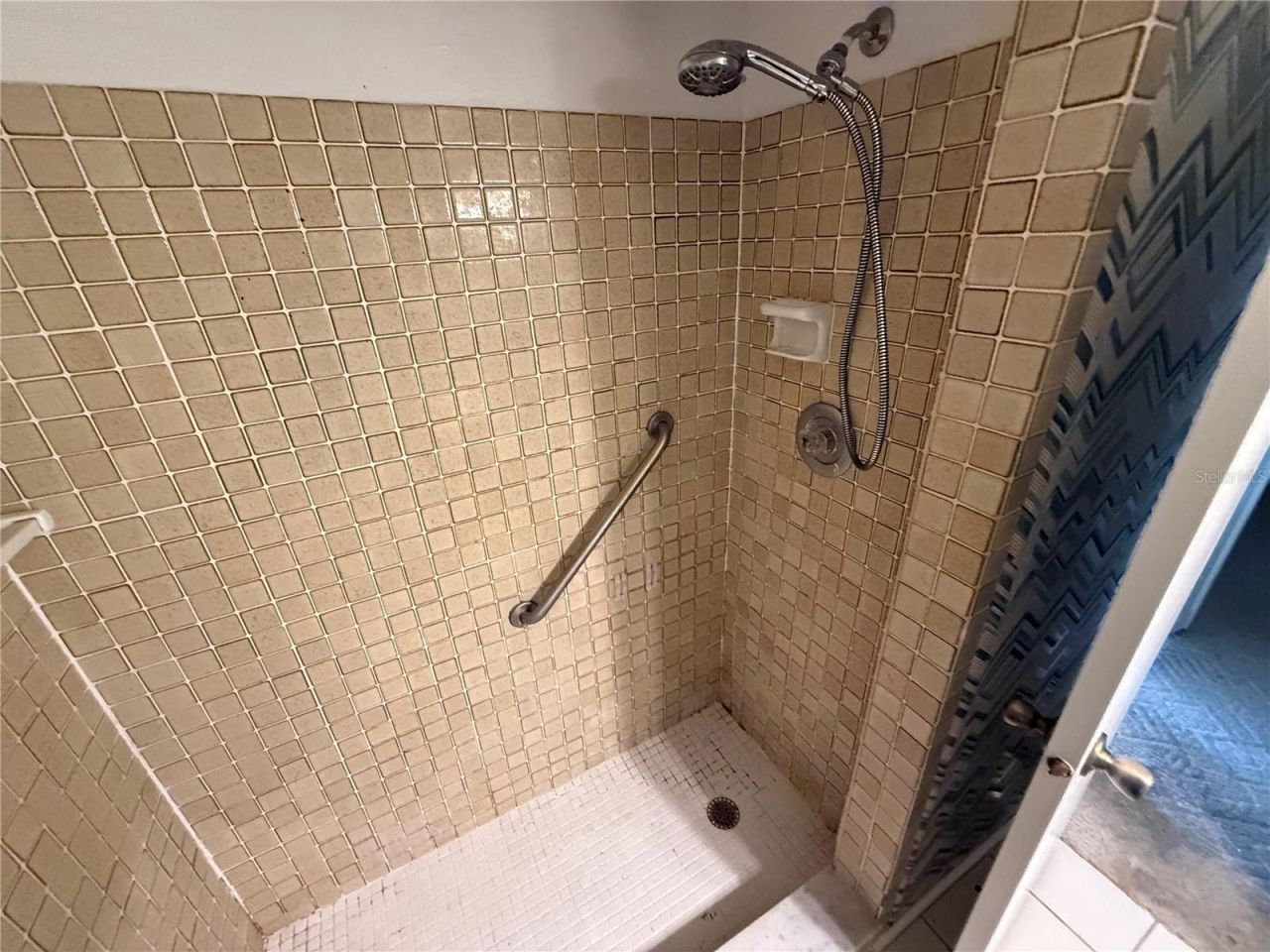 6608 36th Avenue Drive W, Bradenton, FL 34209 Photo