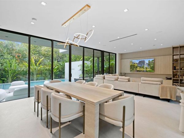 4534 Sheridan Ave, Miami Beach, FL 33140