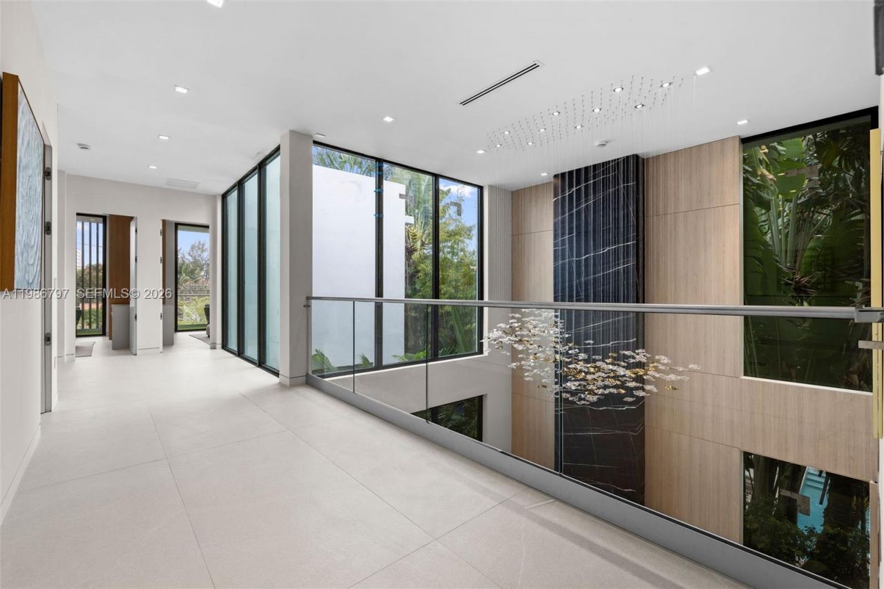 4534 Sheridan Ave, Miami Beach, FL 33140 Photo