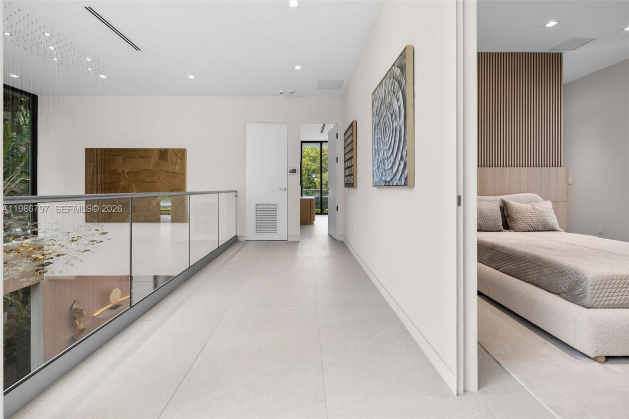 4534 Sheridan Ave, Miami Beach, FL 33140 Photo