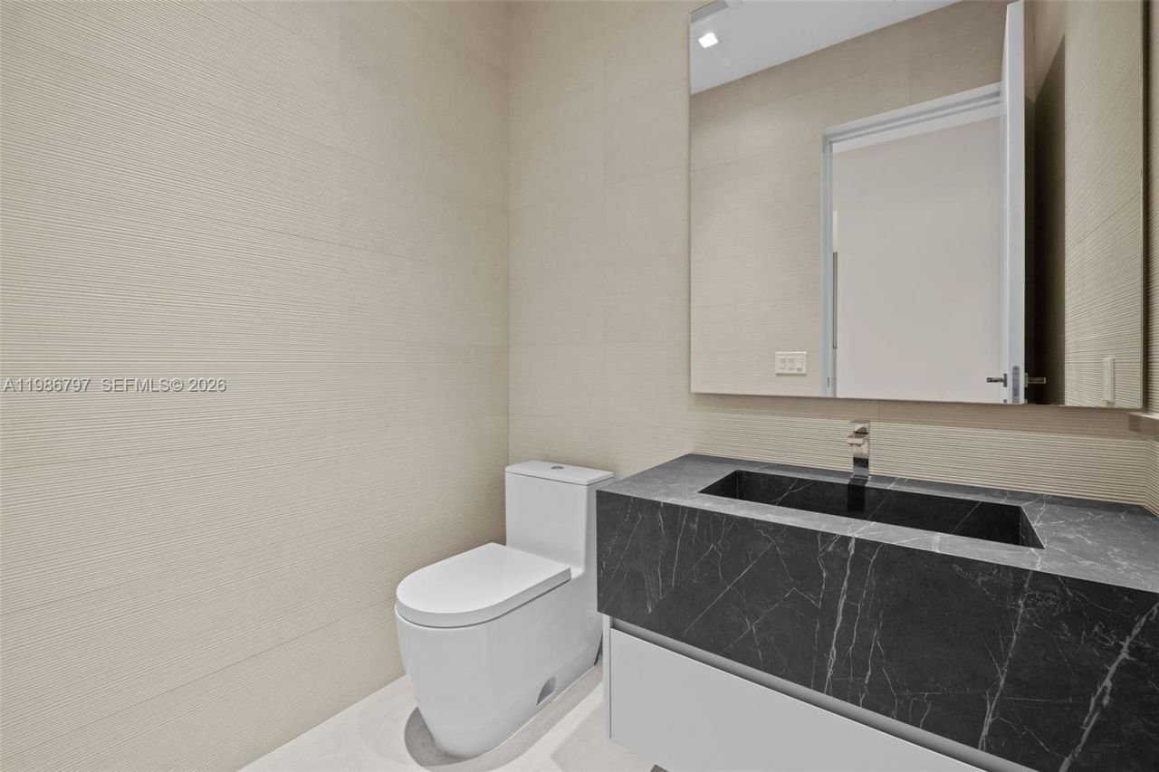 4534 Sheridan Ave, Miami Beach, FL 33140 Photo