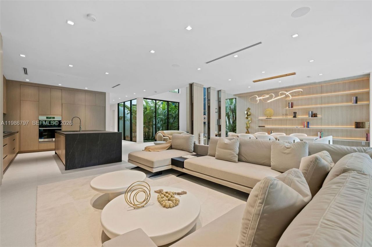 4534 Sheridan Ave, Miami Beach, FL 33140 Photo