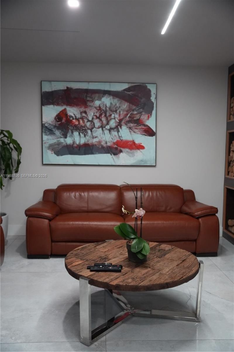 19262 NW 89th Ave , Hialeah, FL 33018 Photo