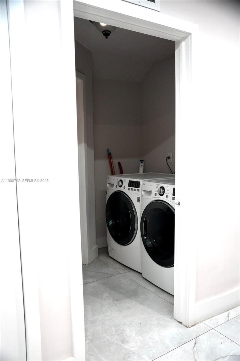 19262 NW 89th Ave , Hialeah, FL 33018 Photo